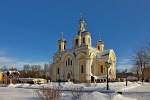 Адреса и телефоны Православных храмов Невского района