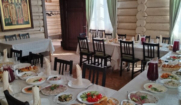 трапезная поминки Горское
