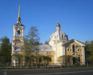 Адреса и телефоны храмов в Красносельском районе