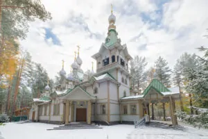 Адреса и телефоны Православных храмов Курортного района
