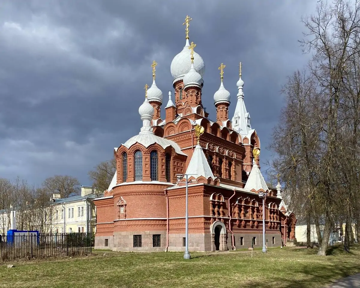 Адреса и телефоны Православных храмов Пушкинского района